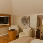 Lale Hotel