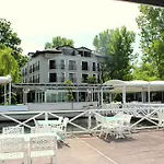 Hotel Lale 3*