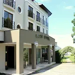 Lale Hotel