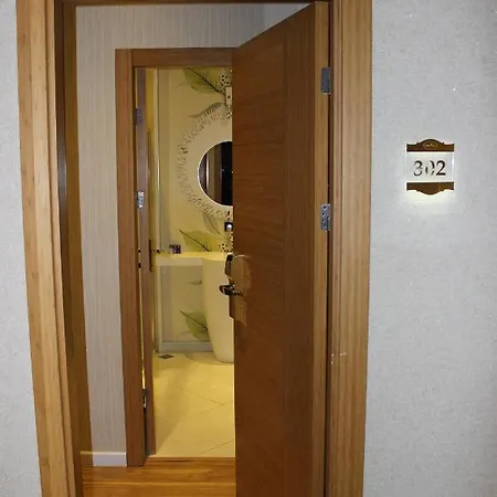 Hotel Lale 3*