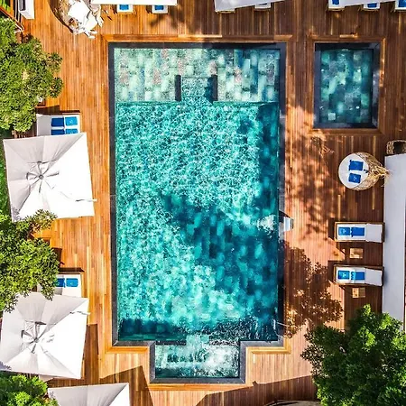 Lale Hotel