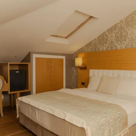 Otel Lale 3*