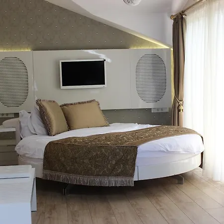 Hotel Lale 3*