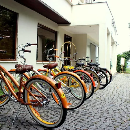 Lale Hotel