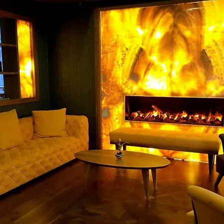 Lale Hotel